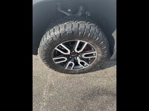 Used 2022 GMC Sierra 1500 AT4 w/ AT4 Preferred Package image 13