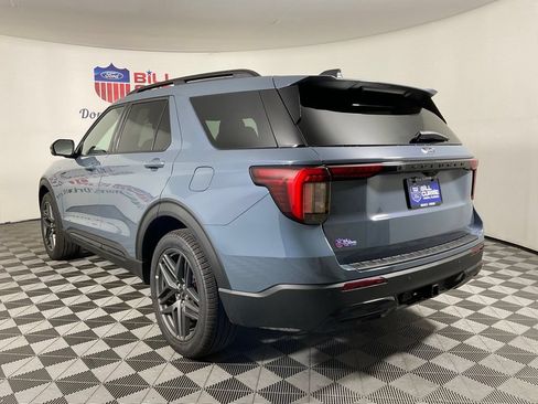 New 2026 Ford Explorer ST-Line w/ ST-Line Street Pack RWD image 5