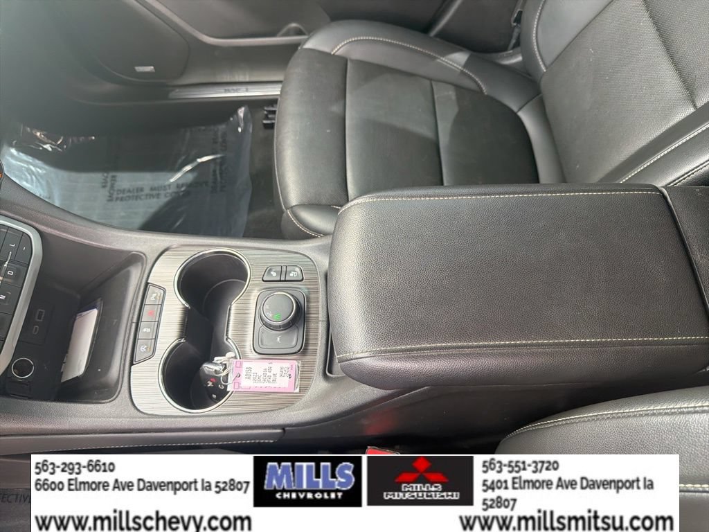 Used 2023 GMC Acadia SLT w/ Preferred Package FWD image 19