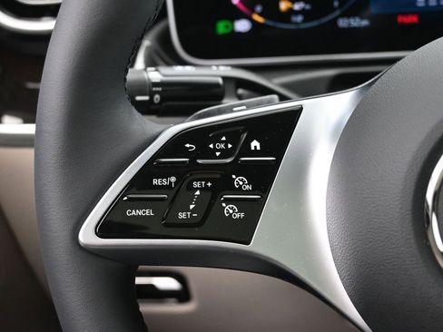 New 2025 Mercedes-Benz C 300 4MATIC Sedan image 11