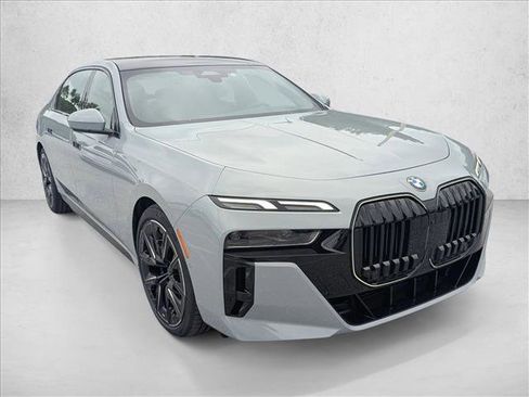 New 2026 BMW 760i xDrive AWD/4WD image 6