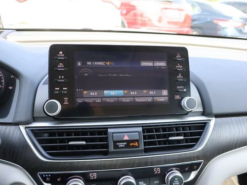 Certified 2022 Honda Accord Touring image 20