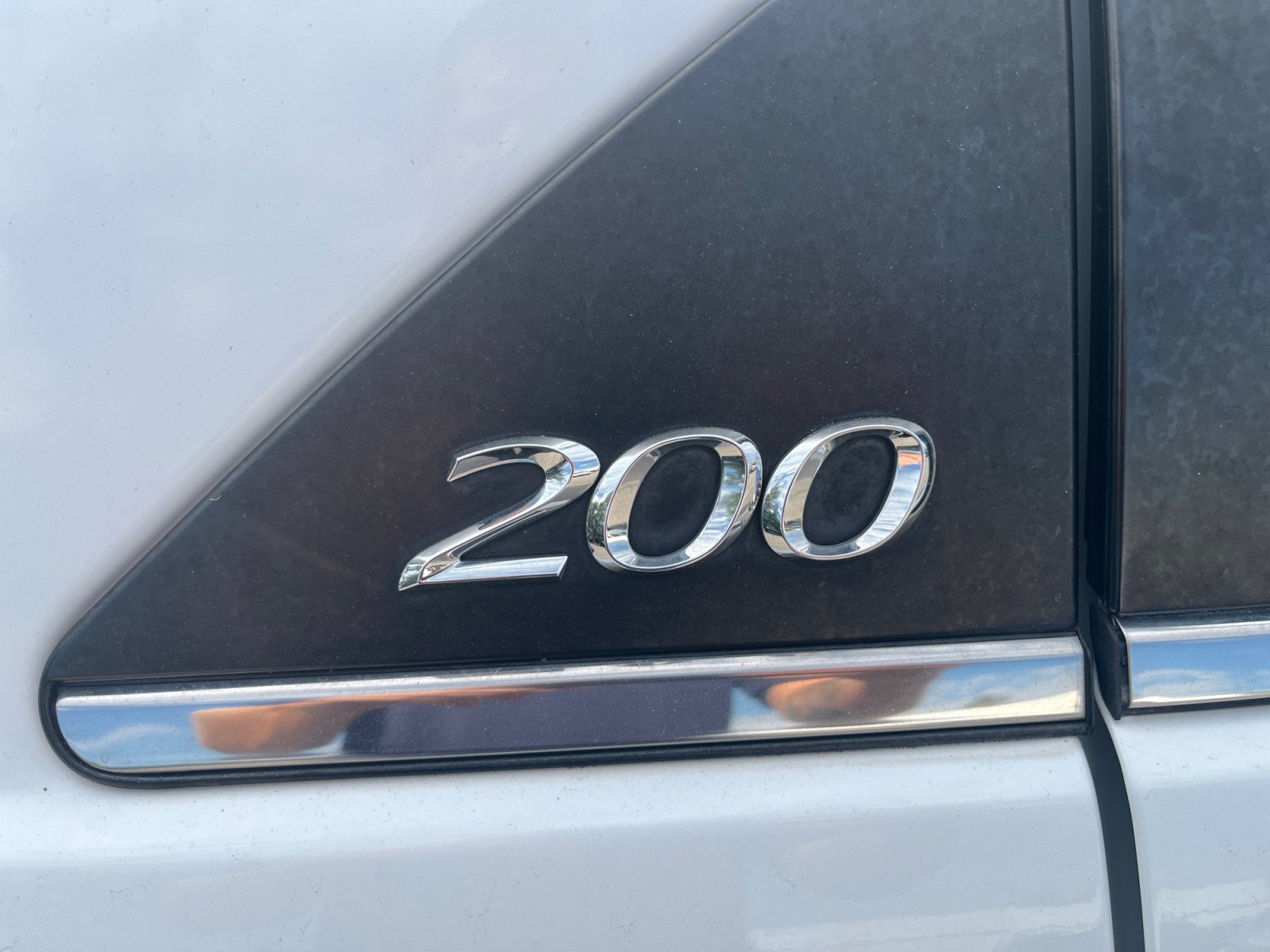 Used 2013 Chrysler 200 Touring FWD image 31