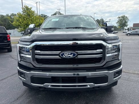 Used 2025 Ford F150 Lariat w/ Equipment Group 502A High AWD/4WD image 3