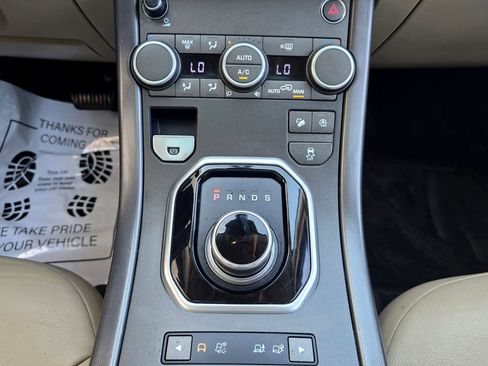 Used 2018 Land Rover Range Rover Evoque SE Premium AWD/4WD image 33