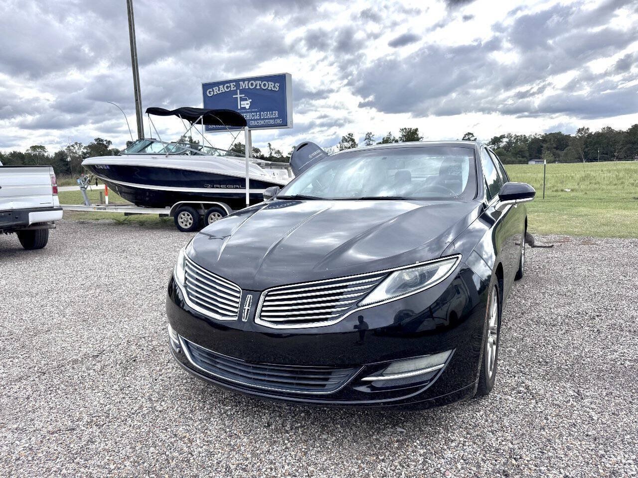 Used 2014 Lincoln MKZ FWD image 4