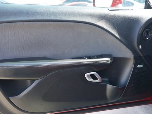 Used 2016 Dodge Challenger R/T w/ Driver Convenience Group image 21