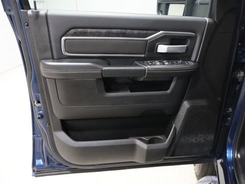 Used 2024 RAM 2500 Big Horn w/ Level 2 Equipment Group image 12