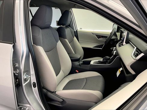New 2025 Toyota RAV4 XLE image 9