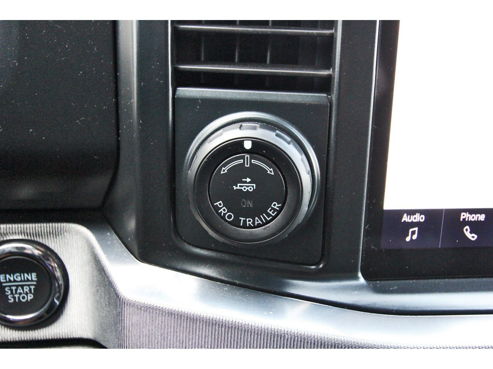 Used 2025 Ford F250 Platinum AWD/4WD image 27