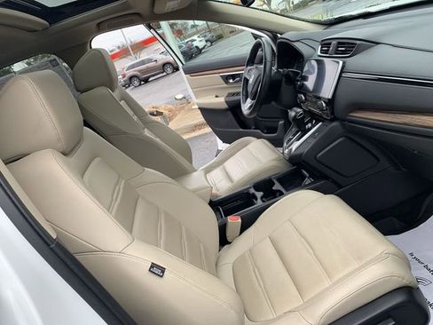 Used 2019 Honda CR-V Touring image 14