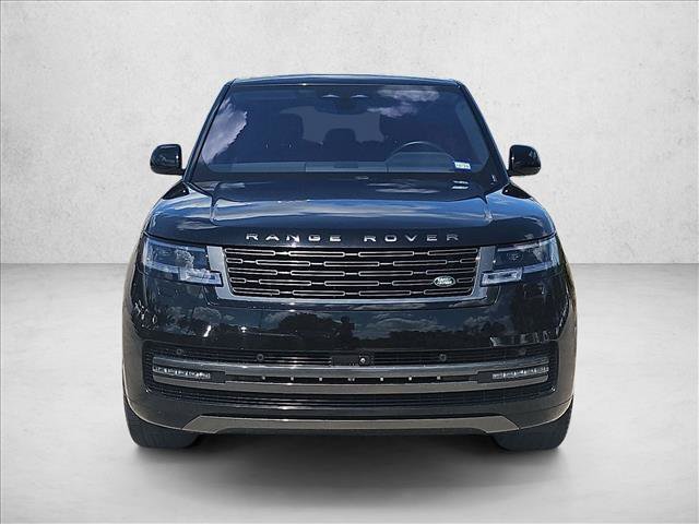 Used 2023 Land Rover Range Rover SE AWD/4WD image 2