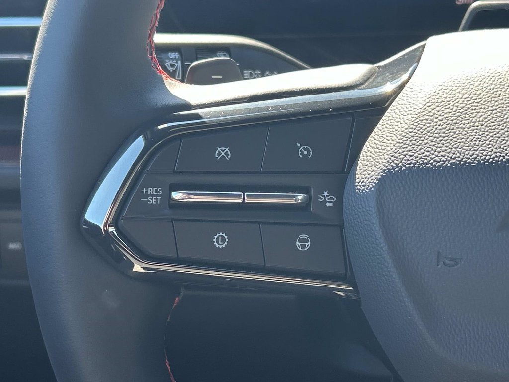 New 2027 Chevrolet Traverse RS AWD/4WD image 30