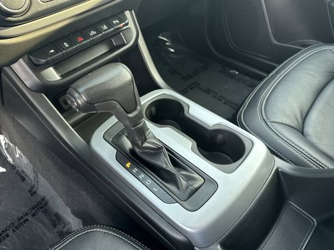 Used 2020 Chevrolet Colorado LT w/ Colorado RST Special Edition image 26