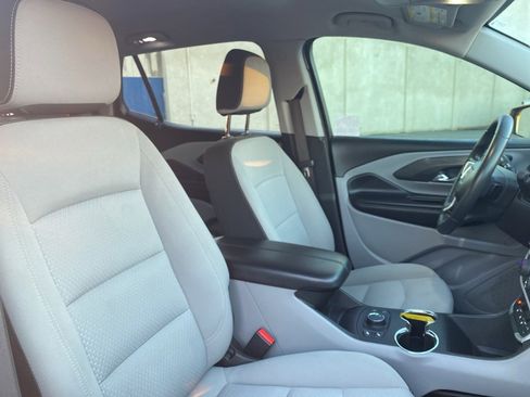 Used 2022 GMC Terrain SLE w/ Driver Convenience Package image 19