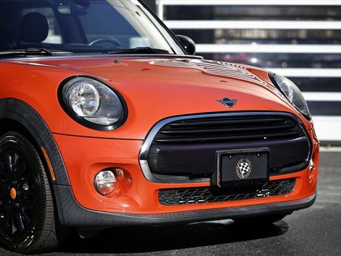 Used 2019 MINI Cooper 2-Door Hardtop w/ Storage Package image 2