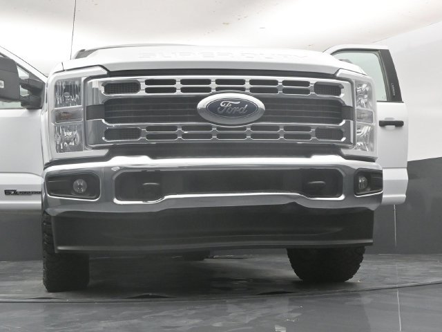 Used 2023 Ford F250 XLT w/ FX4 Off-Road Package AWD/4WD image 65