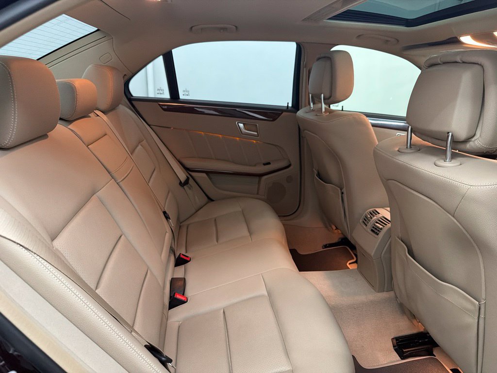 Used 2013 Mercedes-Benz E 350 Sedan image 27