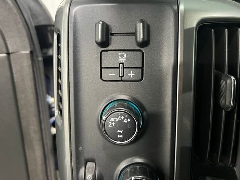 Used 2018 Chevrolet Silverado 1500 LT w/ All Star Edition image 11