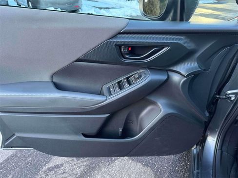 Used 2024 Subaru Crosstrek 2.0i Premium image 15