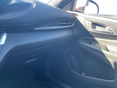 Used 2024 Buick Envista Preferred w/ Convenience II Package FWD image 10
