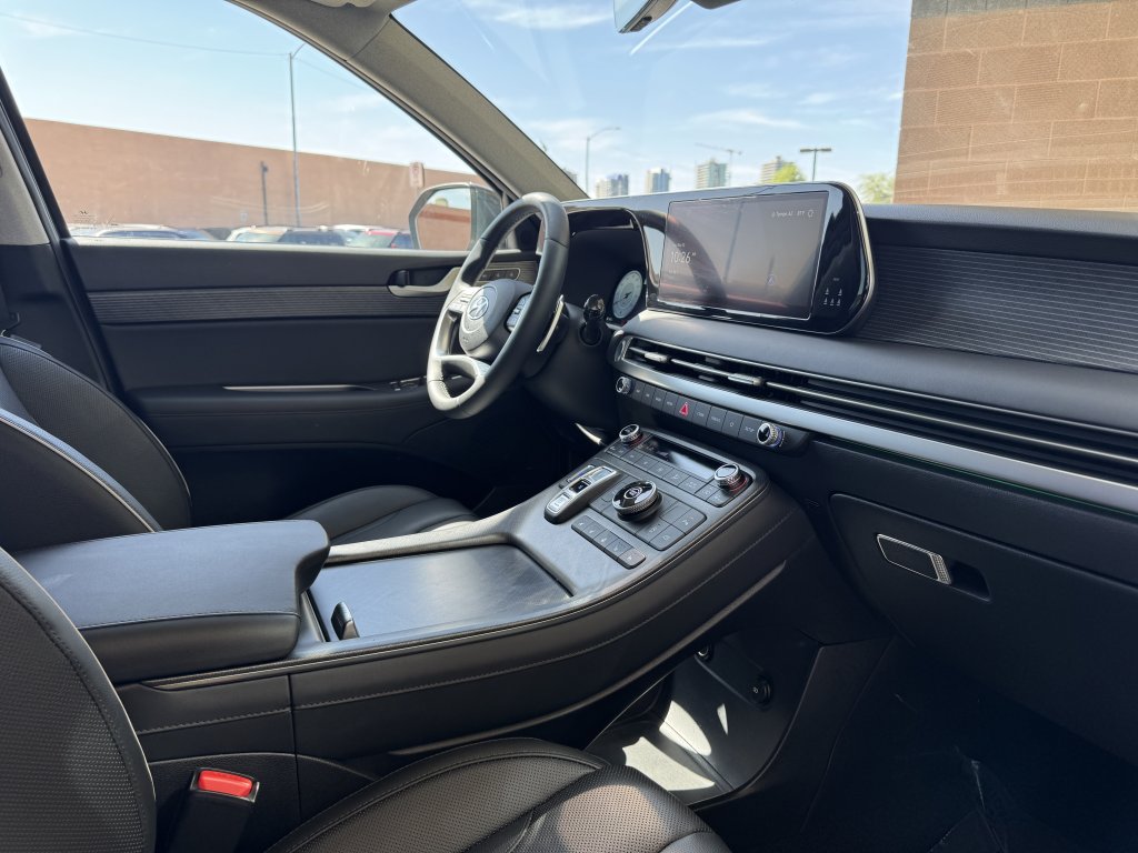 Used 2024 Hyundai Palisade Limited FWD image 46