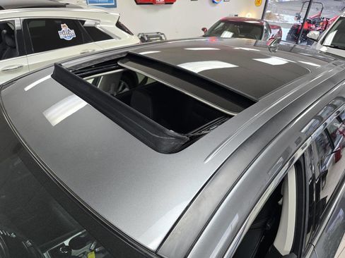 Used 2024 Nissan Murano SL image 14