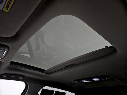 Used 2021 Kia Telluride EX w/ EX Premium Package image 15