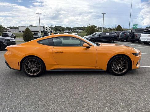 Used 2026 Ford Mustang Coupe RWD image 6