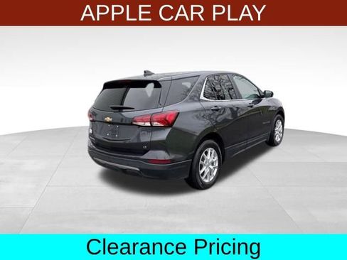 Used 2022 Chevrolet Equinox LT w/ Driver Convenience Package image 7