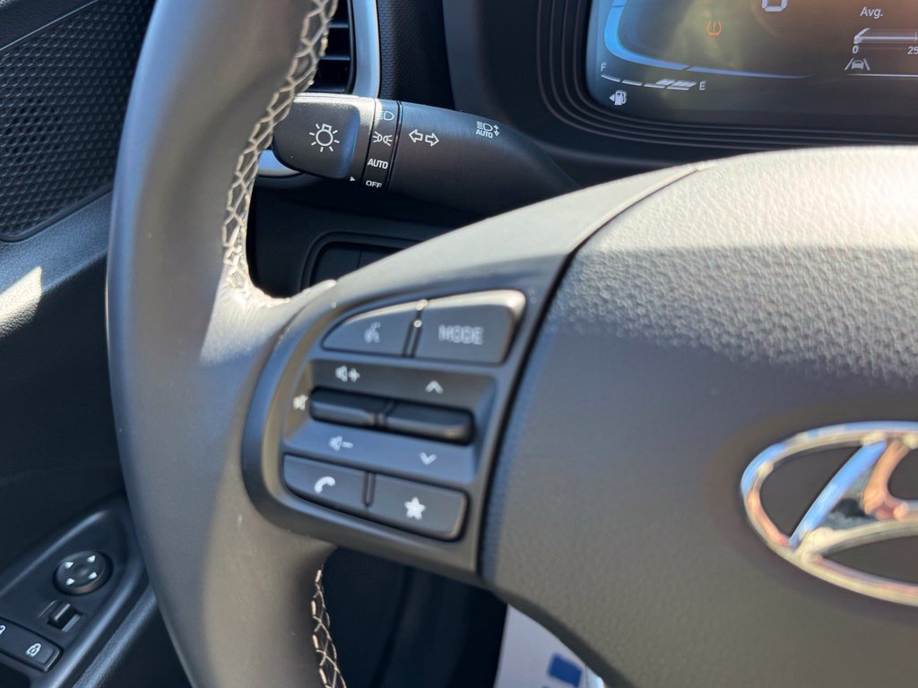 Used 2024 Hyundai Venue SEL FWD image 37