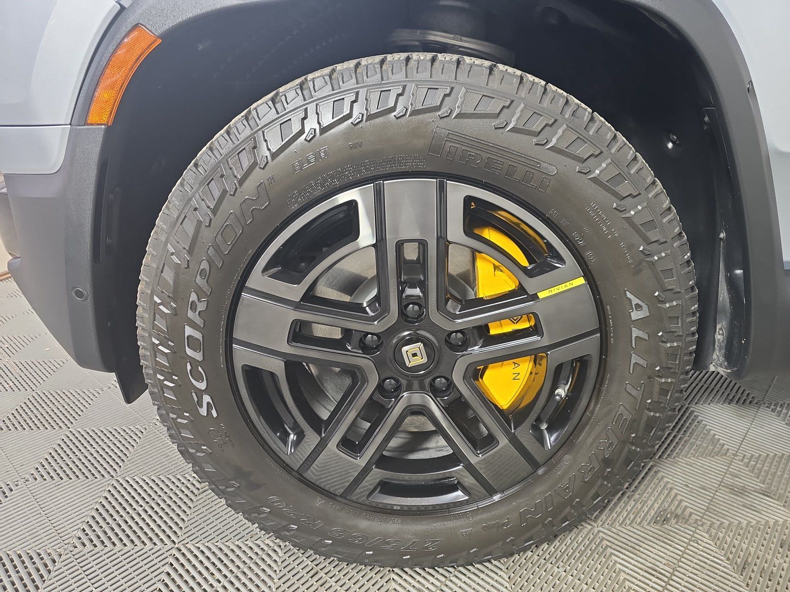 Used 2023 Rivian R1S Adventure Quad AWD/4WD image 9