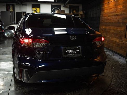 Used 2022 Toyota Corolla LE image 6