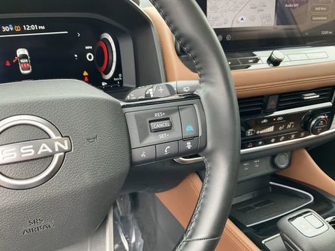 Certified 2025 Nissan Rogue Platinum w/ Platinum Premium Package image 23