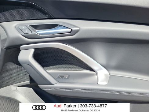 Used 2025 Audi Q5 Premium w/ Convenience Package AWD/4WD image 13