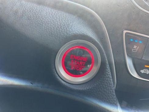 Used 2022 Honda Accord Touring image 9