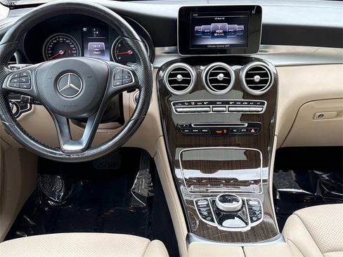 Used 2017 Mercedes-Benz GLC 300 4MATIC Coupe image 2