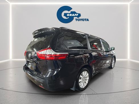 Used 2015 Toyota Sienna XLE AWD/4WD image 5