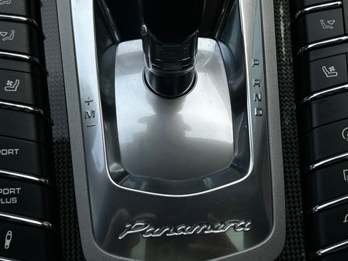 Used 2015 Porsche Panamera 4S image 43