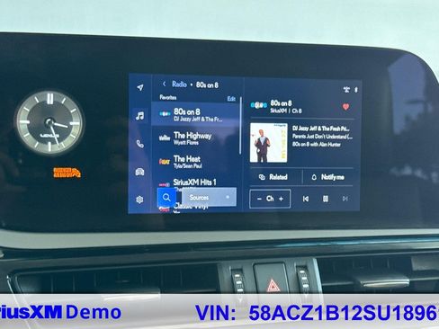 Certified 2025 Lexus ES 350 w/ Accessory Package (Z2) FWD image 38