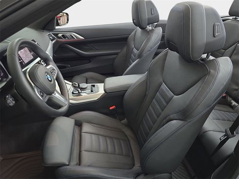 Used 2023 BMW 430i xDrive Convertible w/ M Sport Package image 17