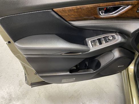 Used 2024 Subaru Ascent Touring w/ Popular Package #2 image 21