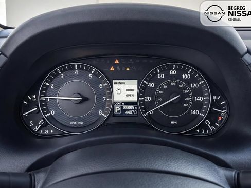 Used 2019 Nissan Armada SL w/ Premium Package AWD/4WD image 9