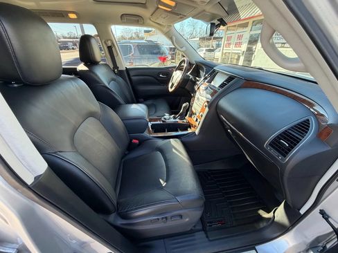 Used 2018 INFINITI QX80 4WD w/ Driver Assistance Package image 10