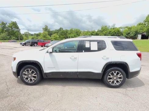 Used 2023 GMC Acadia SLE w/ Driver Convenience Package image 5