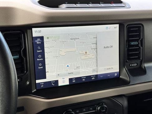 Used 2023 Ford Bronco Wildtrak image 29