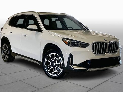 New 2026 BMW X1 xDrive28i w/ Technology Package AWD/4WD image 2