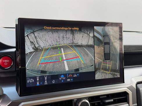 Used 2025 Toyota Tacoma TRD Sport w/ TRD Sport Premium Package image 26