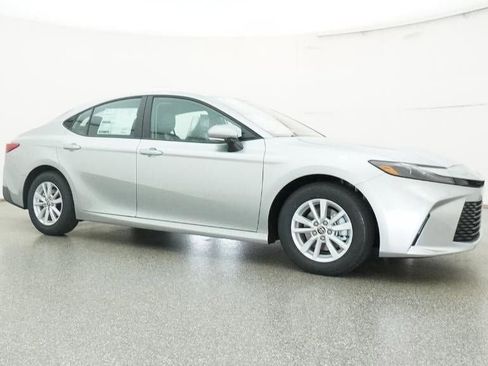 New 2026 Toyota Camry LE image 28