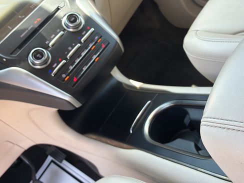 Used 2018 Lincoln MKC Select FWD image 33